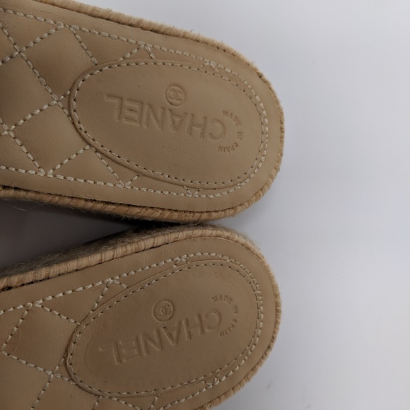 SOLD Chanel Suede CC Espadrille Mules - Picture 3 of 8